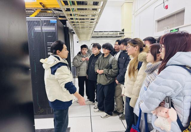 认识企业技术，实习专业知识——皖江工学院通信工程专业学生赴三企业开展认识实习