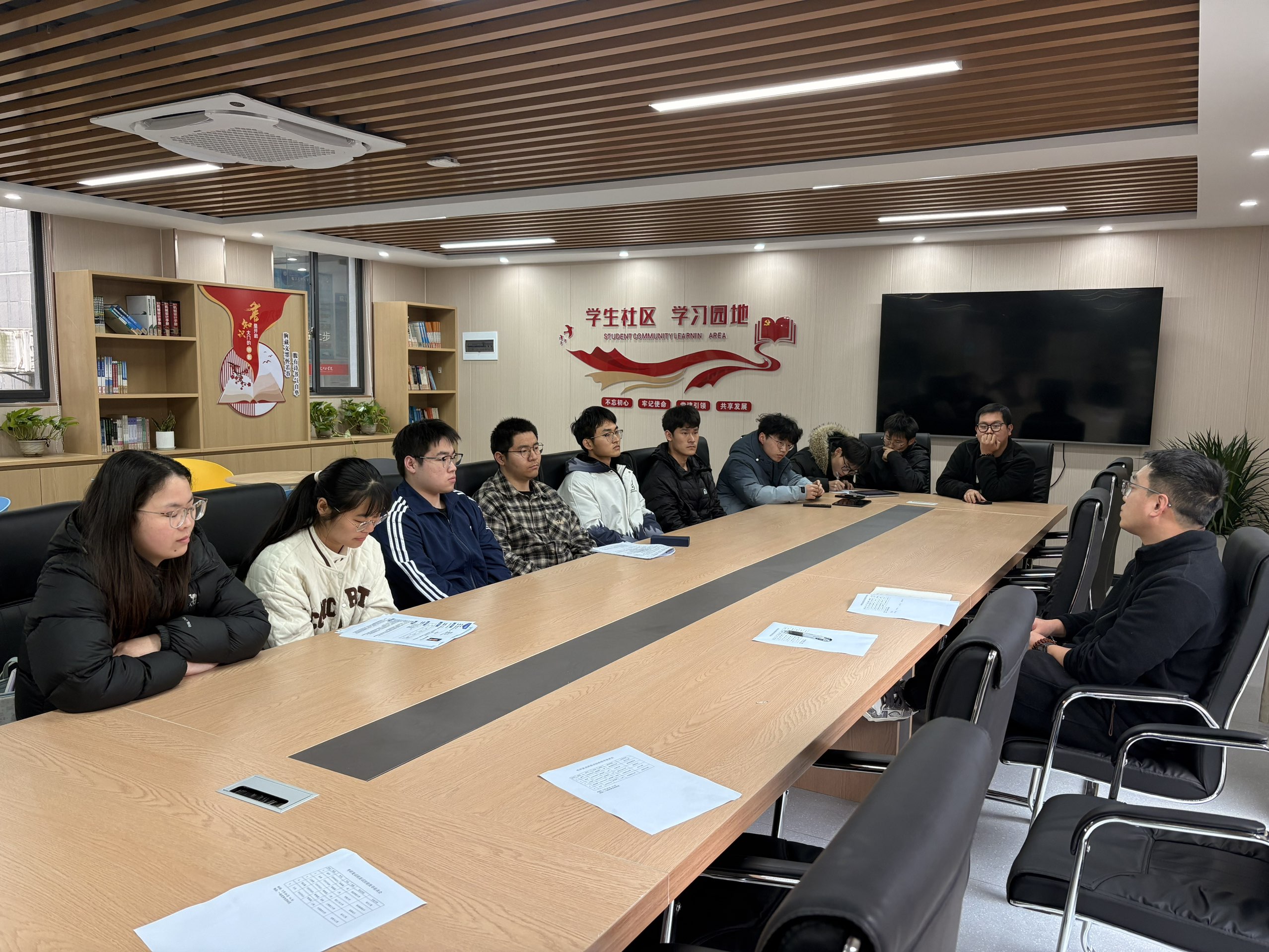 精准赋能复试 护航学子上岸——新能源考研复试面试技能指导座谈会顺利举办